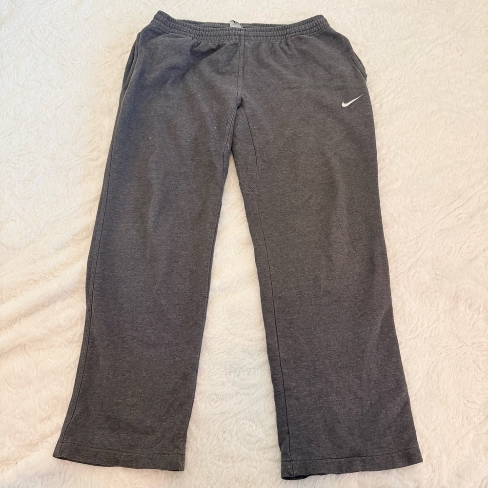 Nike Men's Gray Sweatpants
